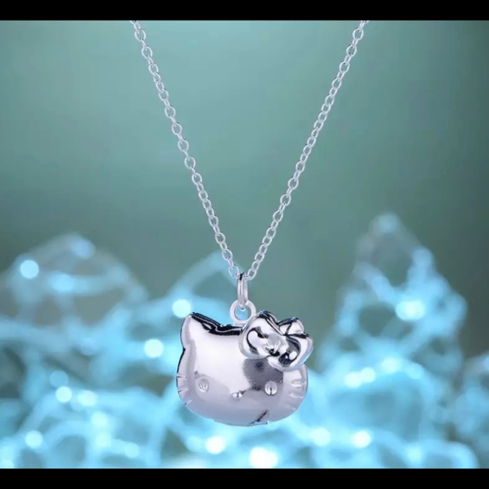 Hello kitty locker pendant silver and necklace